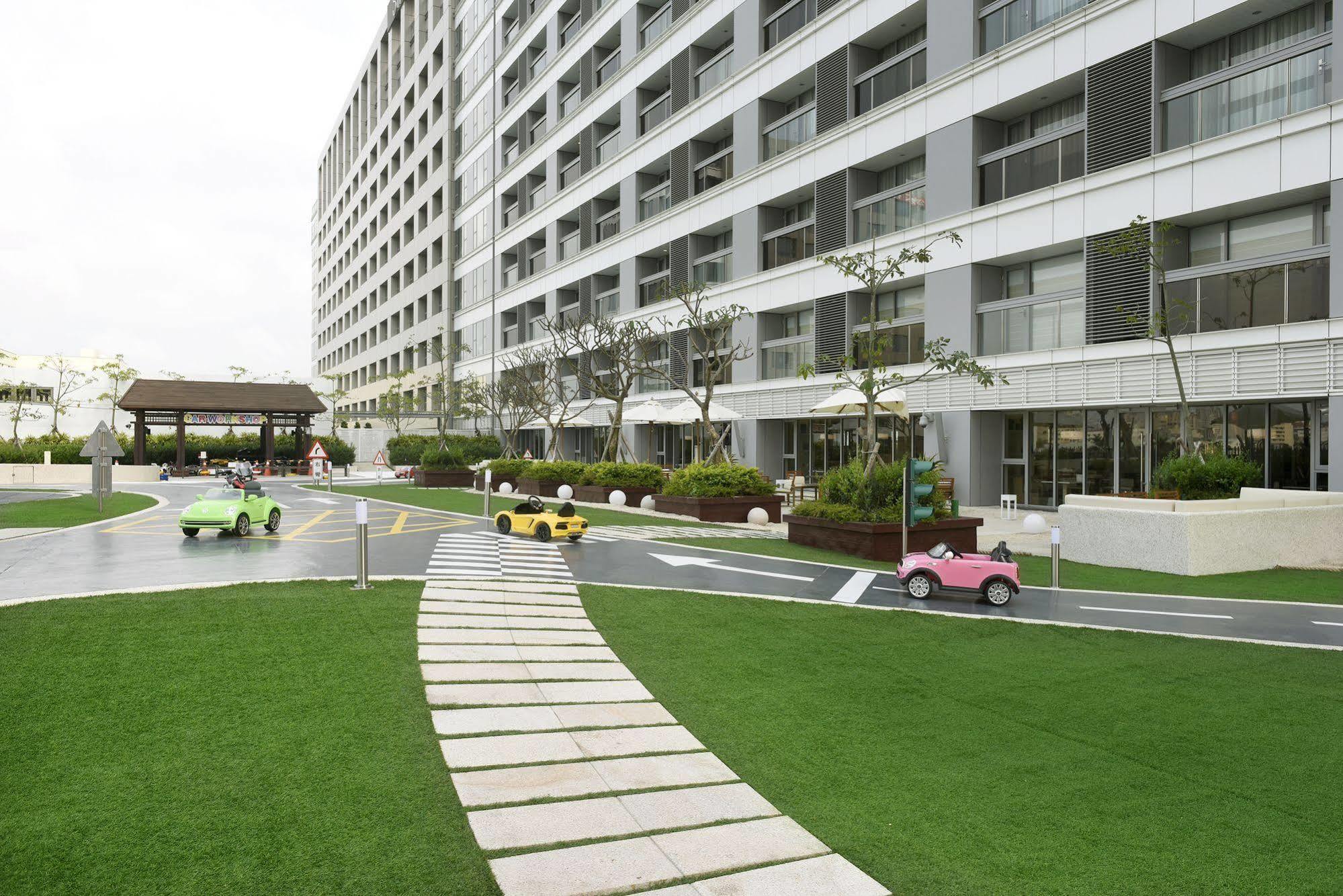 Hotel Cozzi Ximen Tainan Exterior photo